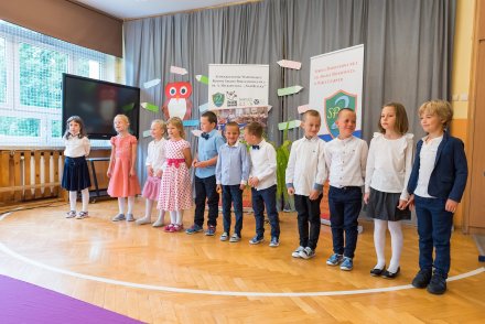 Pasowanie pierwszoklasistów na uczniów w SP 2